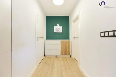 Przestronny i elegancki apartament o powierzchni 120m 2 , zlokalizowany na 3 piętrze prestiżowego kompleksu przy Galerii Sfera w Bielsku-Białej. To wyjątkowa propozycja dla osób ceniących komfort, fu… - 4