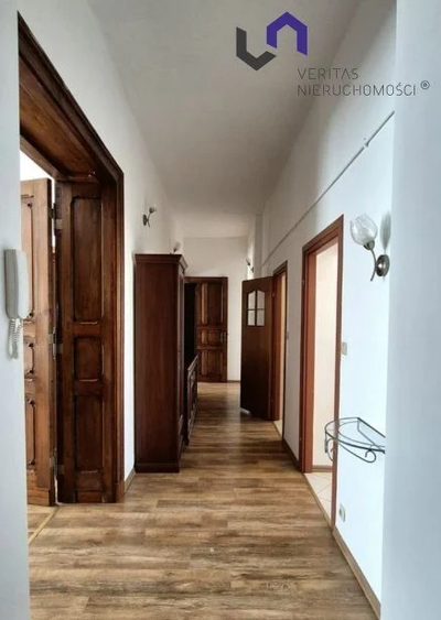 Przedstawiam wyjątkowo przestronne mieszkanie o powierzchni 87 m², zlokalizowane w jednej z najbardziej prestiżowych części Gliwic - przy Alei Przyjaźni, tuż przy ulicy Zwycięstwa. Nieruchomość znajd… - 5