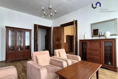 Przedstawiam wyjątkowo przestronne mieszkanie o powierzchni 87 m², zlokalizowane w jednej z najbardziej prestiżowych części Gliwic - przy Alei Przyjaźni, tuż przy ulicy Zwycięstwa. Nieruchomość znajd… - 3