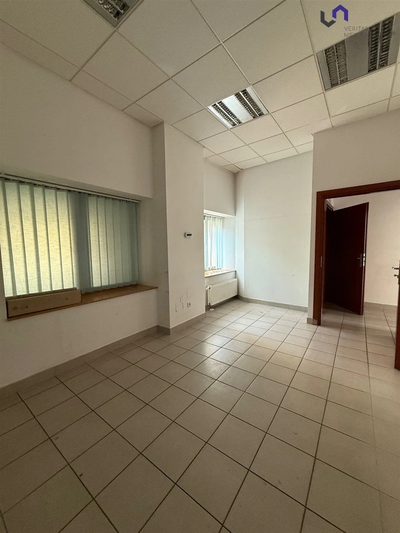 LOKAL USŁUGOWY W SERCU WISŁY PONAD 130 M2 - 2