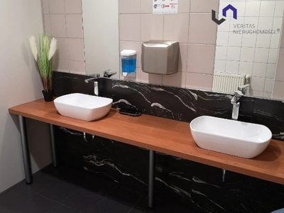 Przedstawiam do wynajęcia halę o powierzchni 1500m2 wraz z towarzyszącą powierzchnią biurowo-socjalną - 2