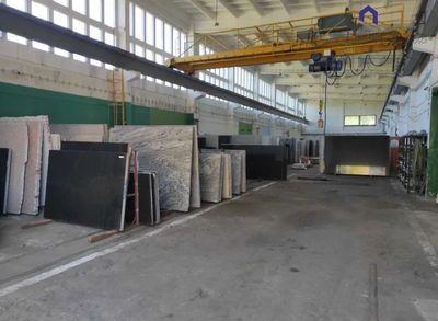 Przedstawiam ofertę hali produkcyjno- magazynowej z suwnicą 5T Sosnowiec - Niwka.