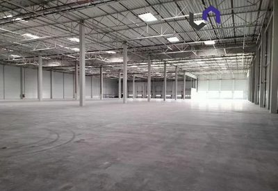 Przedstawiam ofertę podnajęcia powierzchni 6 000 m2 lub jej części magazynu klasy A będącego własnością firmy Panattoni Europe. - 2