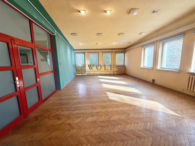 Do wynajęcia lokal usługowo–biurowy - 3