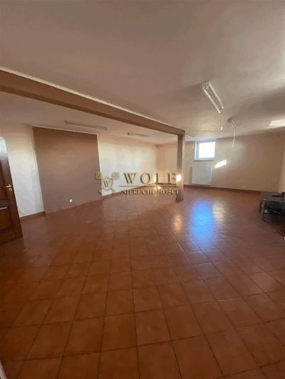 LOKAL DO WYNAJĘCIA W BARDZO DOBREJ LOKALIZACJI W BYTOMIU - 2
