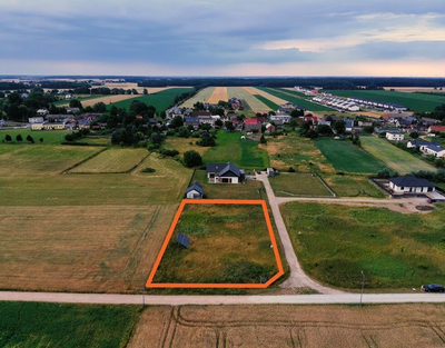 Samowystarczalna działka w Radzewie – 2 258 m² - 3