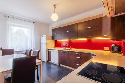 Centrum: 53 m², prywatny ogródek i parking!