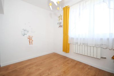 3 pokoje, osobno kuchnia, po remoncie, garaz - 5