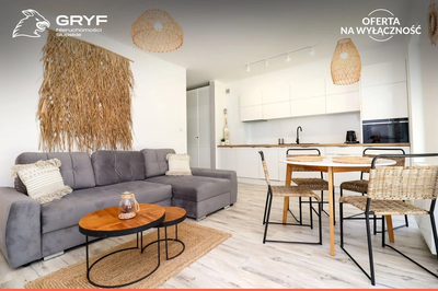 APARTAMENT W NADMORSKIM STYLU - USTKA PRZEWŁOKA | OSIEDLE ZIELONA ZATOKA | 48,83 m² | BLISKO PLAŻY