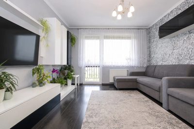 2-pokojowe mieszkanie z osobną kuchnią i dużą loggią - os. Hubalczyków, ul. Łady-Cybulskiego