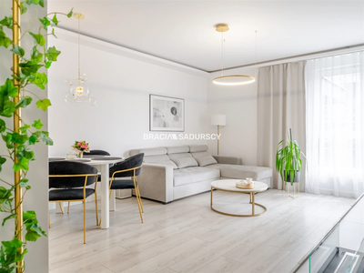 NOWOCZESNY GUSTOWNY APARTAMENT, UL. FATIMSKA - 2