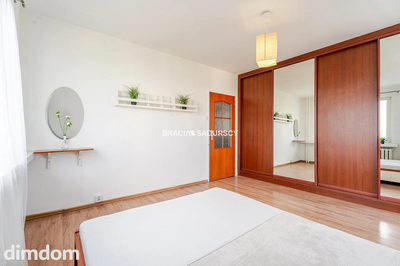 3pok.z potencjałem, balkon, tramwaj, Mistrzejowice - 3