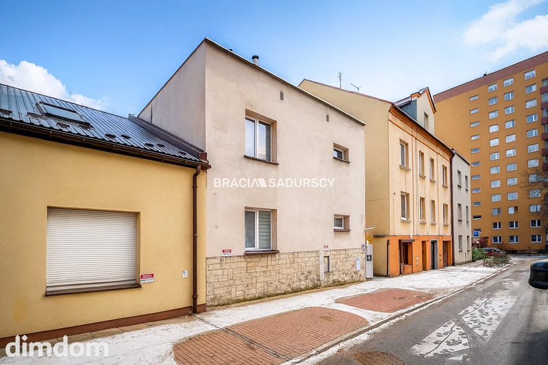 Dom inwestycyjny – 5 mieszkań, 2 lokale, paczkomat - dd_c43ea97e_ds_BS3-DS-313273_1.jpg