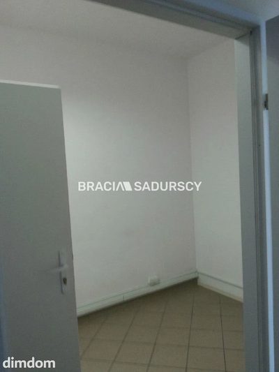 *Zdjęcia należą do właściciela oferty. - 2