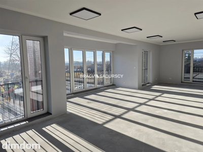 Wolnostojący obiekt biurowy- 300m2!!! - 2