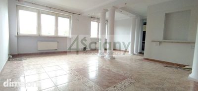 Do sprzedania mieszkanie o powierzchni 84,50 m2 w budynku z 1991 roku na Al. Prymasa Tysiąclecia (blisko Obozowej). Mieszkanie ulokowane na 5. piętrze (6-cio piętrowy budynek z windą). - 3
