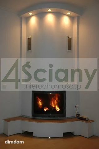 Przestronny 170m dwupoziomowy apartament na Zaciszu. Wysokość pomieszczeń 280, duże ustawne pokoje: 32m salon z wyjściem na loggie, 25m, 16m, 15m, 14m, 13m. W pokojach na podłodze parkiet jawor. Górn…