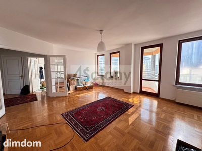 Apartament z pięknym widokiem na panoramę Warszawy