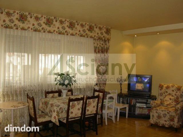 Czteropokojowe mieszkanie z tarasem - 91513209.jpg