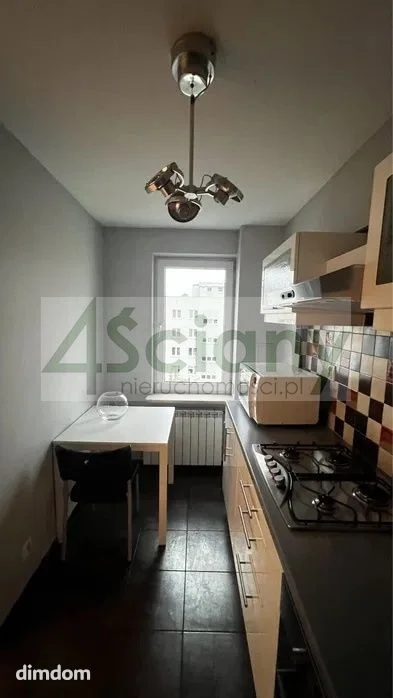 Mieszkanie jednopokojowe  na 9 ostatnim piętrze . - 2