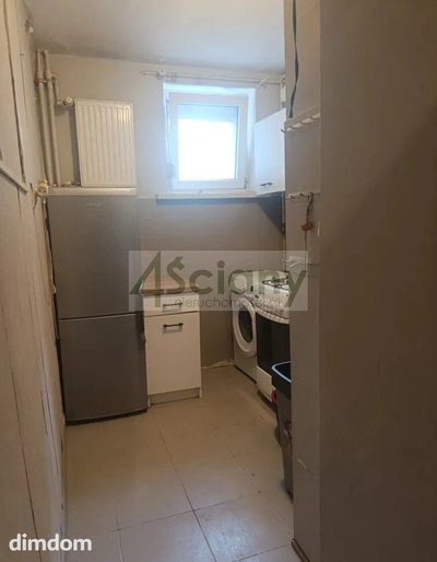 Mieszkanie 48m² znajduje się na parterze w 4 piętrowym bloku . - 4