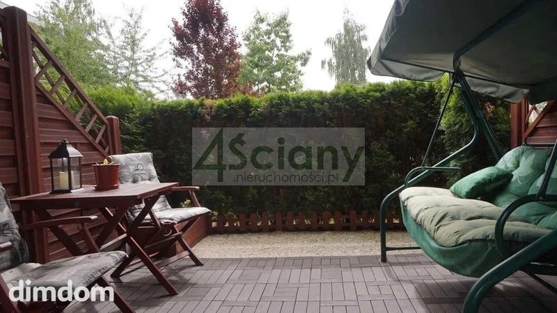 3-pokojowe mieszkanie znajduje się na parterze w 4-piętrowym budynku z windą z 2011 roku. - 108324484.jpg