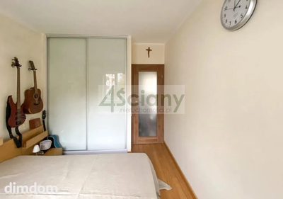 Do sprzedania mieszkanie 50 m2 na 1 piętrze w 3 piętrowym budynku z 1957 roku. Mieszkanie umiejscowione na Saskiej Kępie. - 2
