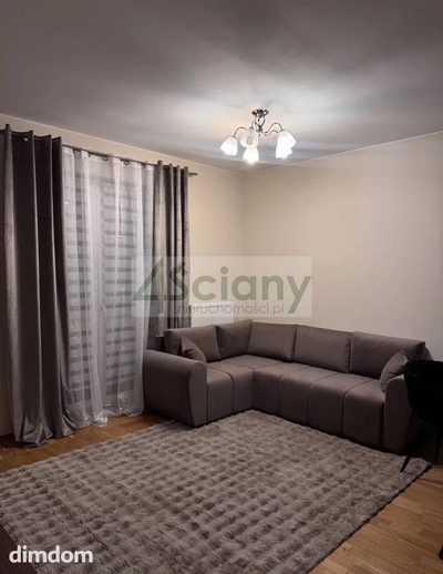 2-pokojowe mieszkanie 38,58 m² położone w budynku z 2013 roku, w niskiej zabudowie (3 piętra) z windą.