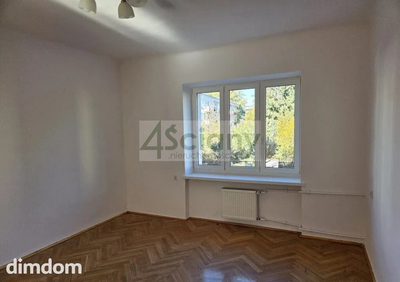 Mieszkanie 50 m znajduje się na 1 piętrze w 3 piętrowym budynku . - 2