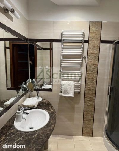 Luksusowy apartament 79.3 m , znajduje się na 1 piętrze w 6 piętrowym bloku z 2007 roku . - 4