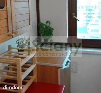 Mieszkanie 48 m, znajduje sie na 10 pietrze w 11 piętrowym bloku z lat 70-ych. - 2