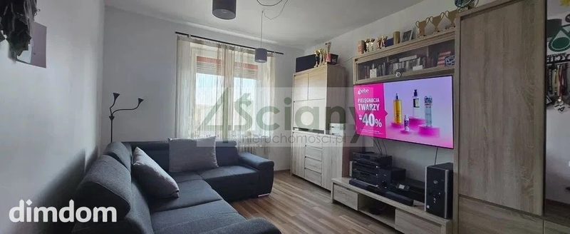 Dwupokojowe mieszkanie 38m2 znajdujące się na ostatnim 3 piętrze w bloku z lay 60-ych. - 111897567.jpg
