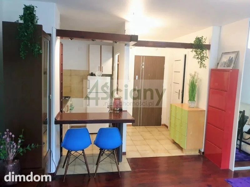 Kawalerka 28m2 znajduje się na 1 piętrze w bloku z 1972 roku . - 113311104.jpg