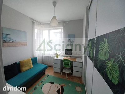 Dom w Łazach na zamkniętym osiedlu Magdalenka Rezydencje (12 lokali) zakupiony w 2019 roku w stanie deweloperskim położony w otulinie Lasów Magdaleńskich (300m) i Sękocińskich (600m). - 2