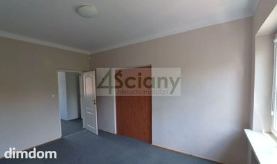Dom szeregowy o powierzchni 270 m², 8 pokoi. - 4