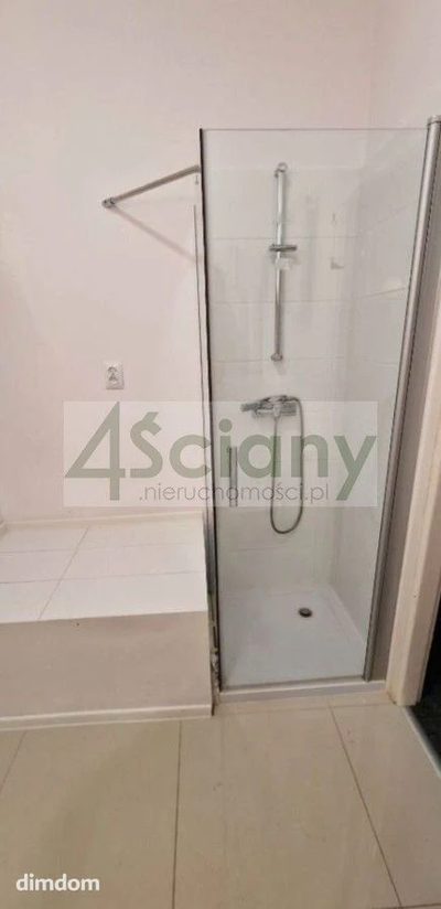 Dom szeregowy o powierzchni 270 m², 8 pokoi. - 2