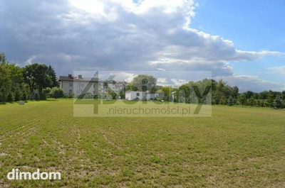 Działki o pow. 5071 + 123 m2 (droga wewnętrzna) łącznie 5194 m2 . - 4