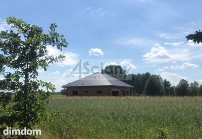 Do sprzedania działka budowlana położona w Józefowie, gmina Dąbrówka, powiat wołomiński. Działka o powierzchni 22 600 m2 z aktualnymi warunkami zabudowy na 10 domów dwulokalowych. Teren o wymiarach 1… - 4