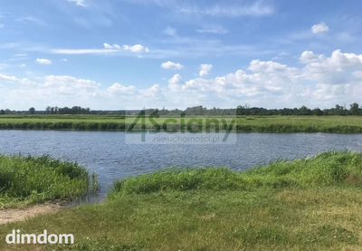 Do sprzedania działka budowlana położona w Józefowie, gmina Dąbrówka, powiat wołomiński. Działka o powierzchni 22 600 m2 z aktualnymi warunkami zabudowy na 10 domów dwulokalowych. Teren o wymiarach 1… - 3