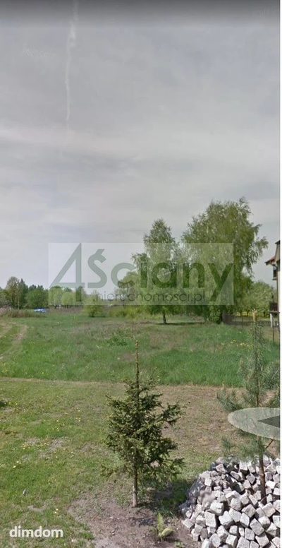 Trzy działki budowlane w dzielnicy Wawer w okolicy ulic Skalnicowej i Mozaikowej.