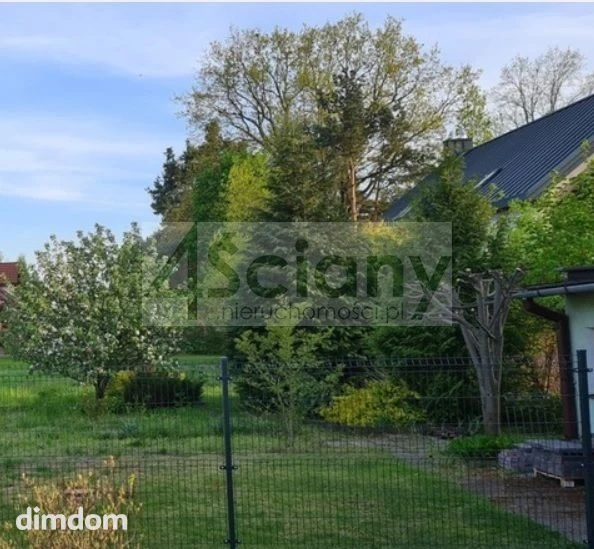 Do sprzedania działka budowlana o powierzchni 1000 m2 w Nowej Wsi na granicy z Komorowem koło Pruszkowa. - 88704784.jpg