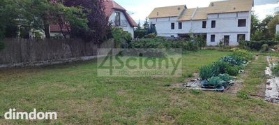 Do sprzedania działka o powierzchni 1 300 m2 w Ursusie Czechowice. Teren złożony z dwóch działek po 650 m2. Działka w kształcie prostokąta o wymiarach 37 m (od drogi) na 35,5 metra. Dojazd do działki…