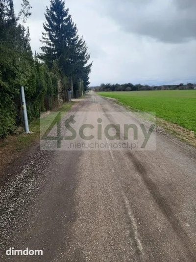 Powierzchnia działki 2027 m2, szerokość 19,5m. - 2