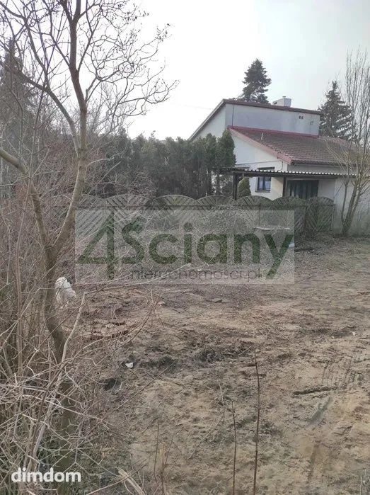 Działka ma kształt prostokąta o szerokości 14m i długości 76,9m. - 105291195.jpg