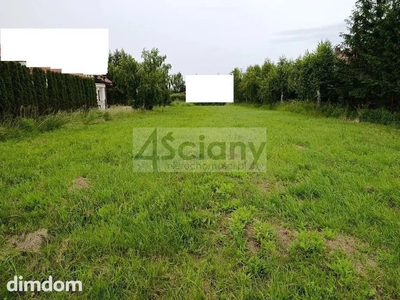 Na sprzedaż działka budowlana o powierzchni 1200 m2 położona w miejscowości Kajetany, w gminie Nadarzyn. Działka w kształcie prostokąta o wymiarach 20 x 60 m leżąca przy drodze asfaltowej. Gaz podłąc…