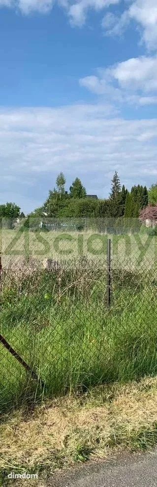 Do sprzedania działka budowlana o powierzchni 1655 m2 w Młochowie (gmina Nadarzyn) koło Żabiej Woli.