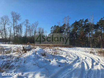 Narożna działka o powierzchni 967 m², położoną bezpośrednio przy ścianie lasu. - 3