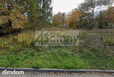 Do sprzedania działka budowlana o powierzchni 1409 m2 w Milanówku koło Grodziska Maz. (na granicy z Chrzanowem).
