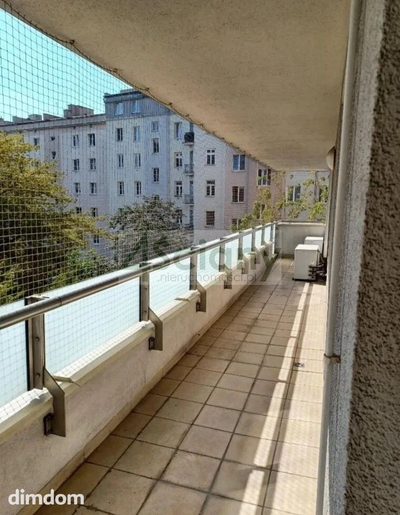 Biuro 3 piętra, w małym, kameralnym budynku (7 pięter) z recepcją na parterze i podziemnym parkingiem. - 3