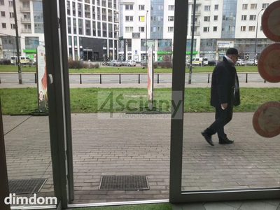 Lokal użytkowy 73.5m2 na I piętrze z niezależnym wejściem bezpośrednio z ulicy. - 3